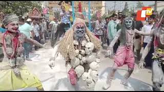 Watch  Aghori Babas perform during Kali Puja immersion ceremony [upl. by Aube]