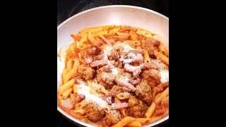 PASTA POLPETTE E GUANCIALE [upl. by Aicilihp]