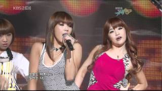 2NE1  I Dont Care Live 20090807 [upl. by Enail]