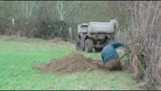 The Ledbury Hunt caught digging out a badger sett 7th Jan 2019 [upl. by Leitman112]