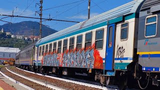 Carrozze MDVE quotNO revampquot nella livrea XMPR e DPR ferme a Genova Sampierdarena [upl. by Mauricio]