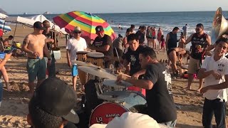 SUENA LA BANDA EN LAS PLAYAS DE MAZATLAN Toro Viejo  Toro Mambo  El Olotito [upl. by Leafar]