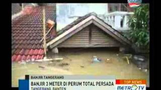 Banjir 3 Meter di Perumahan Total Persada [upl. by Elleinnad]