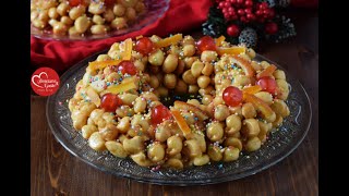 Struffoli napoletani la ricetta tradizionale del dolce tipico di Natale [upl. by Ydieh564]