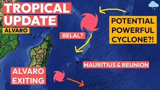 Potential Powerful Cyclone North of Mauritius Réunion amp Madagascar [upl. by Powell]