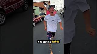 Kite looting kite funny kiteflyingfestival kitepaper trending [upl. by Noicpecnoc823]