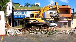 Demolicion del Edificio de La Tahona Ciales Puerto Rico 2009 [upl. by Liponis]