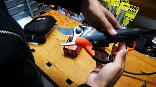 Unpacking  unboxing electric secateurs Bahco BCL 21 [upl. by Hildy772]