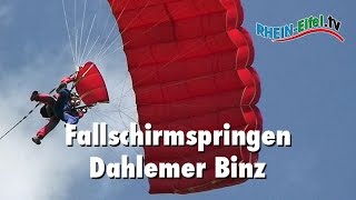 Fallschirmspringen  Eifel  Dahlemer Binz  RheinEifelTV [upl. by Tacye]