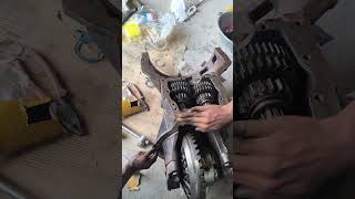 Gear Repairing  OM  VOLTAS  Forklift Gear Box Fitting [upl. by Mclain]