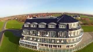 Upstalsboom Hotel Deichgraf Wremen Luftaufnahme 112013 per FPV [upl. by Amilah]