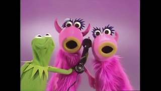 Muppet Songs Mahna Mahna Muppet Show  1976 [upl. by Airyk722]