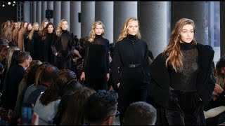 Max Mara  Full ShowHD  Mialn Fashion Week  FallWinter 20172018 [upl. by Reinold]