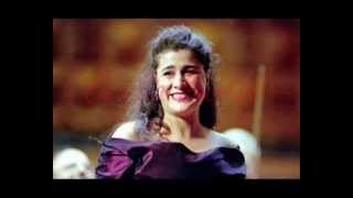 Cecilia Bartoli Vocal Range E♭3  F♯6 [upl. by Neeleuqcaj]