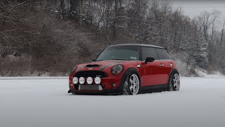 R56 Mini 20° Cold Start in the snow [upl. by Nadirehs]