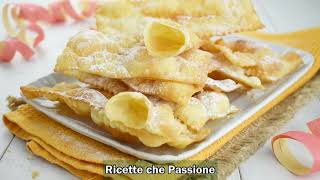 Chiacchiere di carnevale croccanti e bollose non unte  Ricette che Passione [upl. by Asiat866]