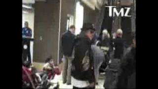 Axl Rose punches a cameraman Dec 14 2009 [upl. by Eward]