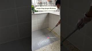 Cat Keramik Lantai Kamar Mandi Epoxy [upl. by Ybab]