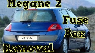 Renualt Megane 2 Engine Fuse Box Removal [upl. by Ime236]