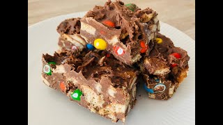 Rocky road with biscuits and MampMs  My Little Dutch Kitchen  New recipe [upl. by Reckford860]