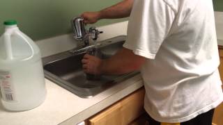 OCedar ProMist Microfiber Spray Mop product review video 2 [upl. by Gerry841]