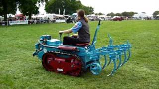 Ransomes MG5 Crawler Tractor at the Suffolk Show 2009 [upl. by Allain]