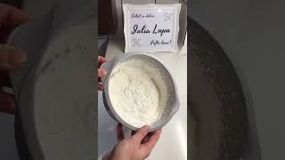 Ruladă Pavlova pavlova dessert delicious recipe cake [upl. by Erolyat]