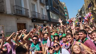 Cabalgata tras el cohete en Huesca fiesta y más fiesta [upl. by Terpstra]