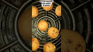 Chocolate chip cookies in air fryer just 10 minutes shorts chocolatechipcookies recipe baking [upl. by Jarietta]