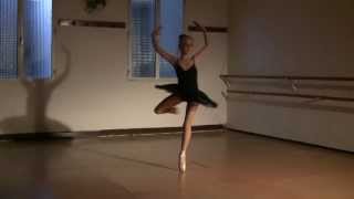 Swan Lake Black Swan Variation Odile 8 years old spanish ballerinaブラックスワン変動オディール [upl. by Armillia]