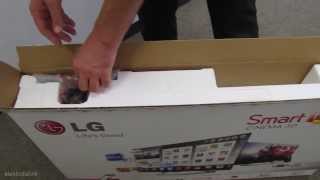 LG Smart TV 32LA6608  Unboxing [upl. by Ahsenak]