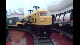 treno giallo LEGO  yellow custom LEGO train [upl. by Mayhew]