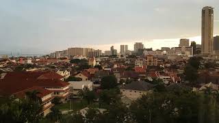 Sunset over KOMTAR Georgetown Timelapse view from Bayview Hotel Georgetown Penang Pulau Pinang 槟成 檳城 [upl. by Erreipnaej83]