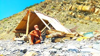 7 days of life by the sea Day 5 Building a hut by the sea [upl. by Caroline]