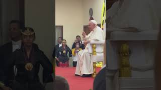 PAPA FRANCISCO HAKSOLOK HAMUTUK HO JOVEN SIRA IHA SJD😊 📷ByEMMELLE pausfransiskus popefrancisvisit [upl. by Zachar]