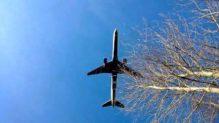 Airplane flying overhead [upl. by Harriot]