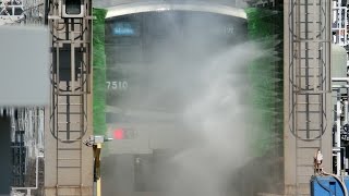 Japan Train Auto Washing [upl. by Atnohsal]