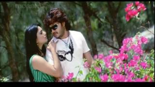 Maathinalli Helaballenu  Shreya Ghoshal Kannada Song [upl. by Eceirahs]