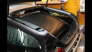 quotTutorialquot how to keep the Hard Top on the trunk of the Smart Roadster Coupé [upl. by Ahtebbat]