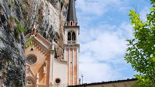 SANTUARIO MADONNA DELLA CORONA  ITALIA [upl. by Laird883]