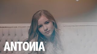 ANTONIA  In Oglinda  Lyrics Video [upl. by Honniball450]