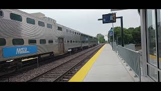 Metra trains at the New Peterson Ridge station 4 [upl. by Rosenbaum]