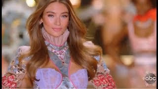 Victoria’s Secret 2018 Fashion Show Golden Angel [upl. by Zzabahs]