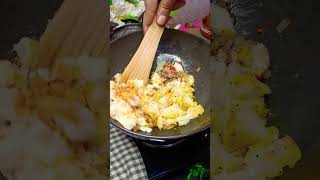 VADA PAV yaa PAV VADA 🤯🤯🤯 shorts vadapav snacks snacksrecipe nashta food vadapavrecipe [upl. by Gracye]