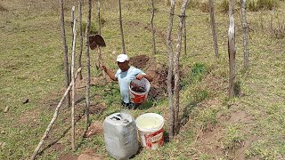 Fazendo a limpeza da cacimba de água docediaadia [upl. by Alesi]