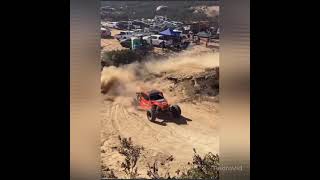 Baja 1000 duelo de carros en la bajada [upl. by Brainard]