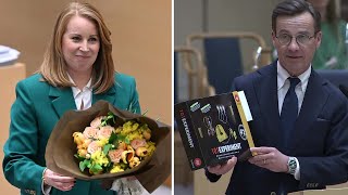 Här är partiledarnas presenter till Annie Lööf  TV4 Nyheterna  TV4 amp TV4 Play [upl. by Veljkov]