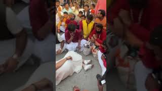 guru ji ke pero main chaale pad gye Gayepedalyatravairlbageswerdhamvairlshortvideo [upl. by Drain421]