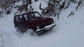 Lada niva  sneg [upl. by Le222]