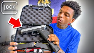 UNBOXING  GLOCK 17 GEN 5 [upl. by Alial]